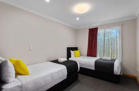 Eastgate On The Range Motel - Darwin Tourism 1