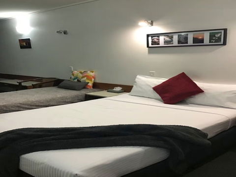 Ayr Traveller's Motel - Darwin Tourism 11