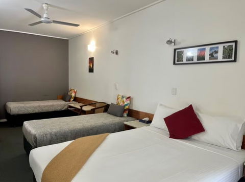 Ayr Traveller's Motel - Darwin Tourism 12