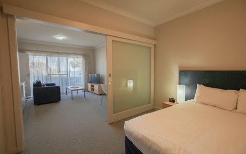Aurora Ozone Hotel - Darwin Tourism 7