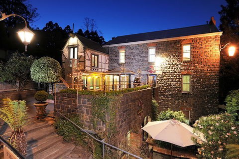 Adeline Bed & Breakfast - Darwin Tourism 0