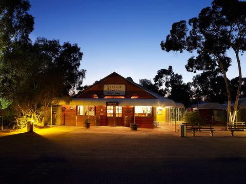 Outback Hotel & Lodge - Darwin Tourism 0