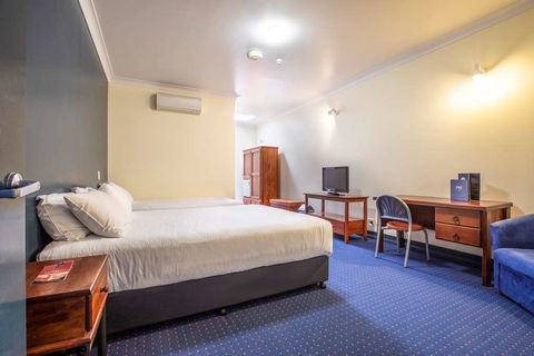 Atherton Hotel - Darwin Tourism 2