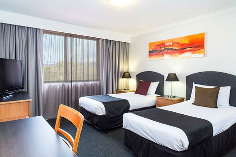 Alpha Hotel Canberra - Darwin Tourism 2