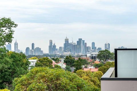 Artel Apartment Hotel Melbourne - Darwin Tourism 1
