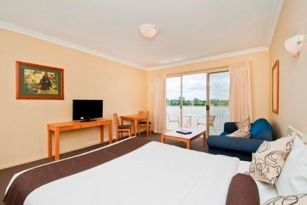 Nagambie Waterfront Motel - Darwin Tourism 1