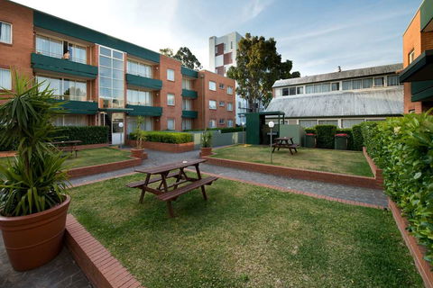 APX Apartments Parramatta - Darwin Tourism 3