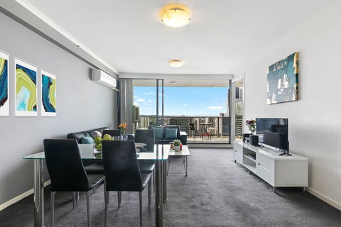 Astra Apartments Parramatta - Darwin Tourism 12
