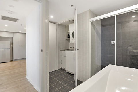 Astra Apartments Parramatta - Darwin Tourism 16