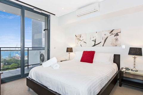 Astra Apartments Perth - Darwin Tourism 13