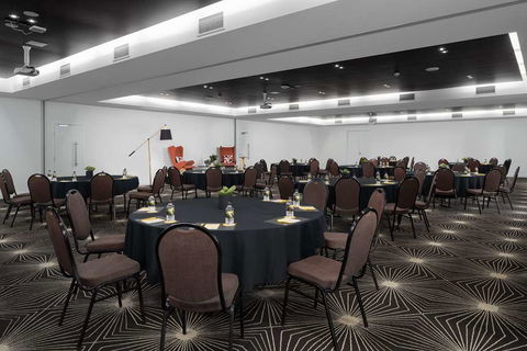 Atura Dandenong - Darwin Tourism 8