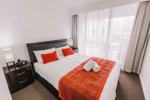 Newcastle Central Plaza - Darwin Tourism 5
