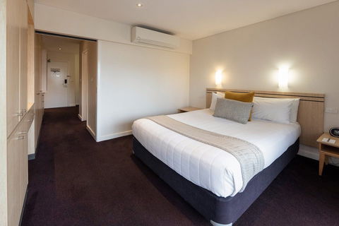 The Executive Inn Newcastle - Darwin Tourism 4