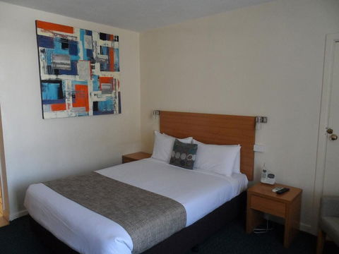 Admiralty Inn - Darwin Tourism 5