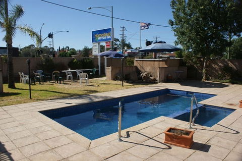 Bendigo Homestead Motor Inn & Apartments - Darwin Tourism 2