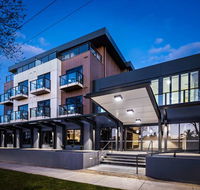 Quality Hotel Lakeside - Darwin Tourism
