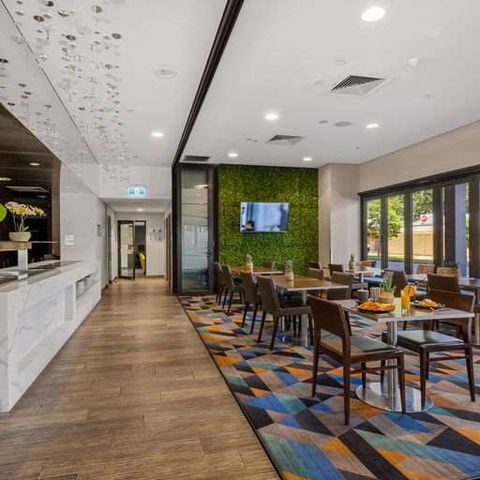 H On Mitchell Apartment Hotel - Darwin Tourism 7
