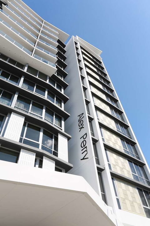 Alex Perry Hotel And Apartments - Darwin Tourism 1