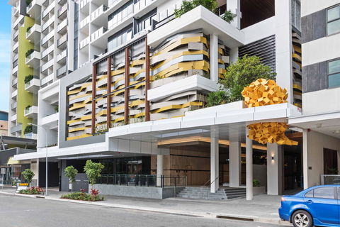 Arise On Hope Street - Darwin Tourism 0