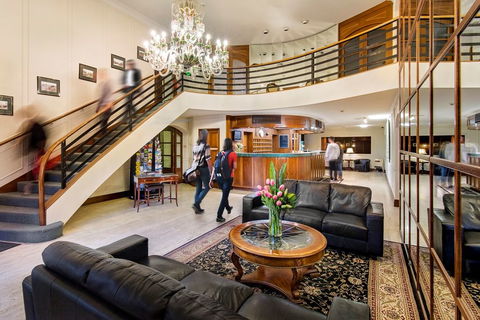 Adelaide Inn - Darwin Tourism 1