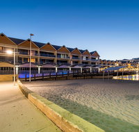 Dolphin Quay Apartment Hotel - Darwin Tourism