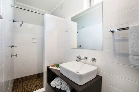 Nightcap At Jamison Hotel - Darwin Tourism 1