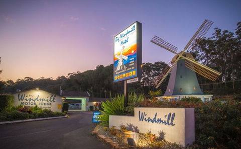 The Big Windmill Motor Lodge - Darwin Tourism 0