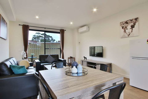 Quality Apartments Dandenong - Darwin Tourism 5