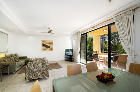 Bermuda Villas - Darwin Tourism 1