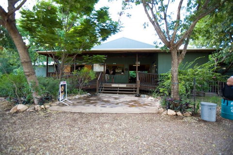 Adels Grove Camping Park Hotel - Darwin Tourism 0