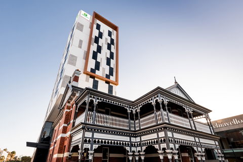 Holiday Inn West Perth - Darwin Tourism 0