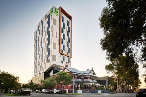 Holiday Inn West Perth - Darwin Tourism 2
