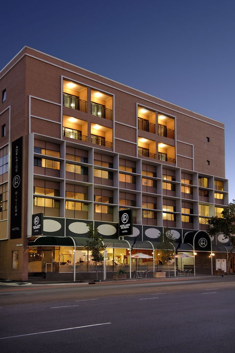 Adelaide Riviera Hotel - Darwin Tourism 0