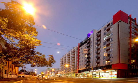 Arrow On Swanston - Darwin Tourism 1