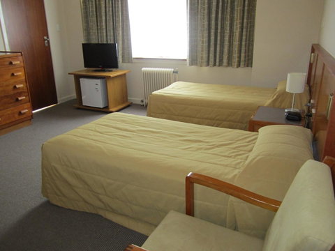 University House - ANU - Darwin Tourism 3