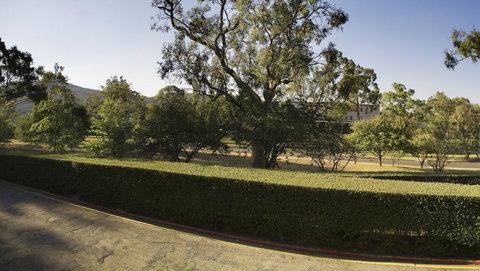 University House - ANU - Darwin Tourism 21