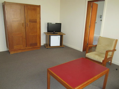 University House - ANU - Darwin Tourism 41