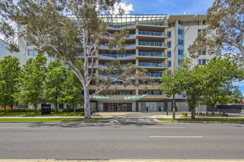 Pacific Suites Canberra - Darwin Tourism 4