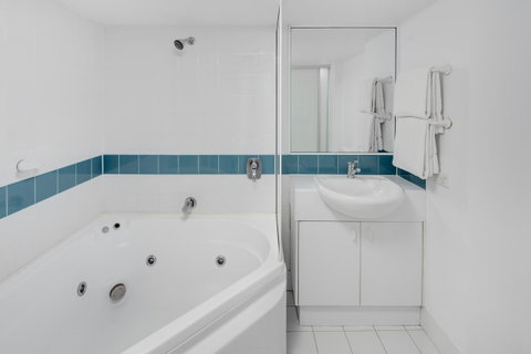 Adina Serviced Apartments Canberra James Court - Darwin Tourism 8