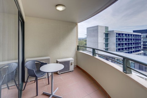 Adina Serviced Apartments Canberra James Court - Darwin Tourism 13