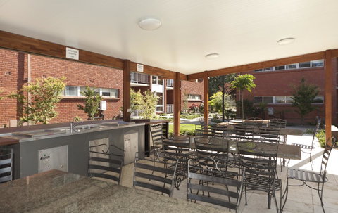 Forrest Hotel & Apartments - Darwin Tourism 34