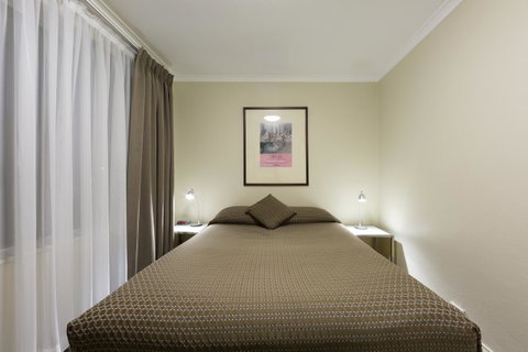 Forrest Hotel & Apartments - Darwin Tourism 17