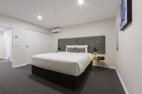 Avenue Hotel Canberra - Darwin Tourism 30