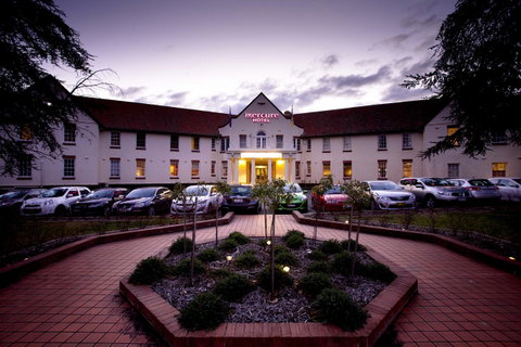 Mercure Canberra - Darwin Tourism 23