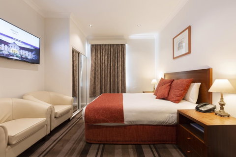 Mercure Canberra - Darwin Tourism 21