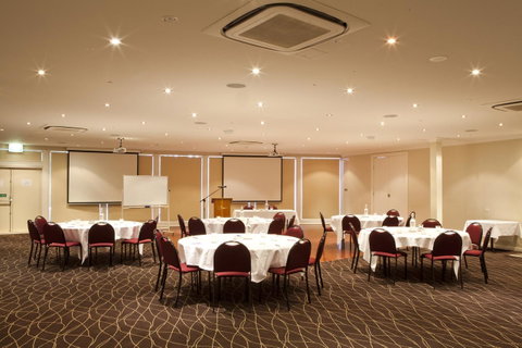 Mercure Canberra - Darwin Tourism 42