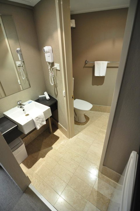 Pavilion On Northbourne - Darwin Tourism 20