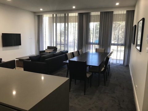 Knightsbridge Canberra - Darwin Tourism 35