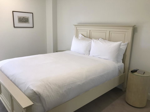 Knightsbridge Canberra - Darwin Tourism 18