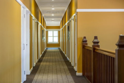 Hotel Kurrajong Canberra - Darwin Tourism 16